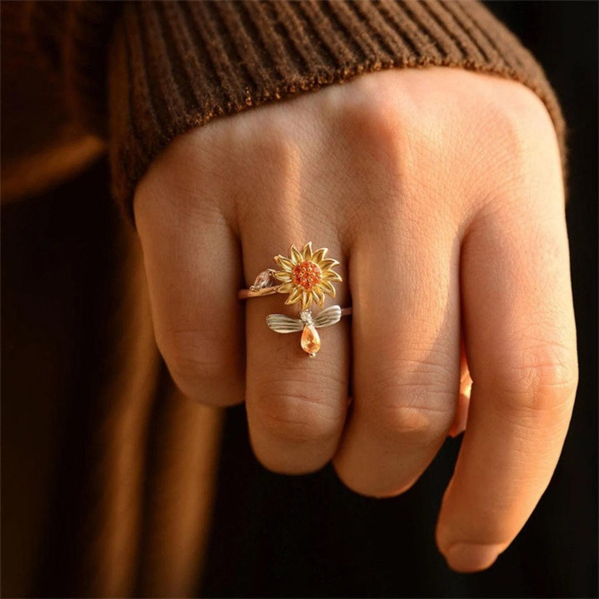 💯 ¡SOLO NUEVO!❗🌻Anillo Girasol y Abeja🌻